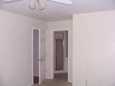 7 E Locust, Tuttle, OK 73089 photo 4