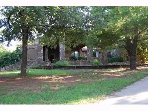 12902 E Imhoff Rd, Norman, OK 73026 photo 2