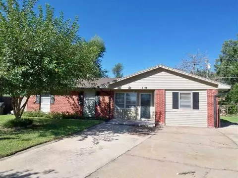 710 Terry, Norman, OK 73069 photo 1