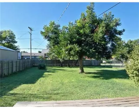 208 E Johnson, Norman, OK 73069 photo 10