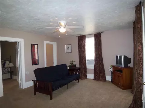 208 E Johnson, Norman, OK 73069 photo 2