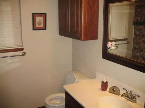 1804 Mead Ln, Moore, OK 73170 photo 6