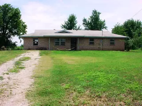 29639 Kickapoo Rd, Mcloud, OK 74851 photo 1