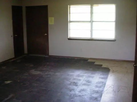 29639 Kickapoo Rd, Mcloud, OK 74851 photo 2