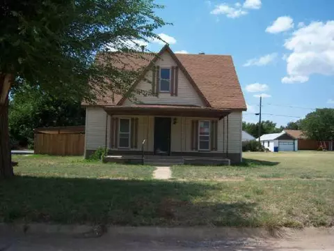 300 N 6th St, Thomas, OK 73669 photo 1