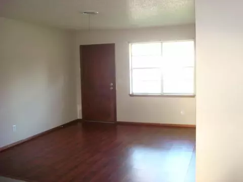 101 Folsom Dr, Mcloud, OK 74851 photo 2