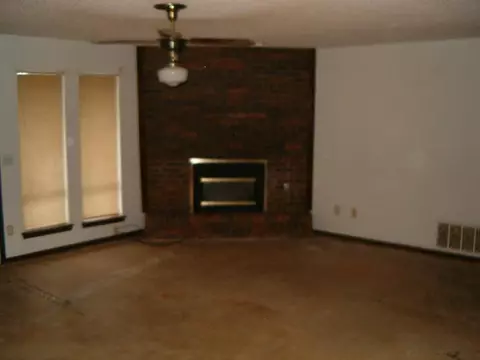 13904 S Dobbs, Mcloud, OK 74851 photo 2