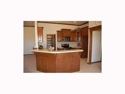 3801 Pachem Ave, Harrah, OK 73045 photo 5