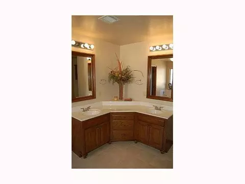 3801 Pachem Ave, Harrah, OK 73045 photo 8