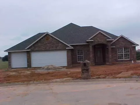 3801 Pachem Ave, Harrah, OK 73045 photo 1