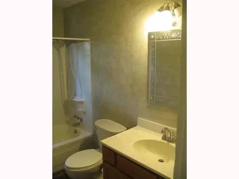 1909 N Divis, Bethany, OK 73008 photo 9