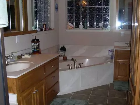 1716 Excaliber Dr, Tuttle, OK 73089 photo 9