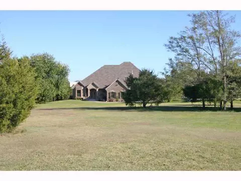 1100 E Rock Creek Rd, Tuttle, OK 73089 photo 2