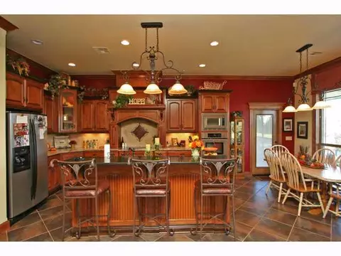 1100 E Rock Creek Rd, Tuttle, OK 73089 photo 4