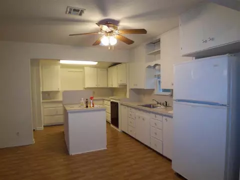 104 E Haddock, Norman, OK 73069 photo 4