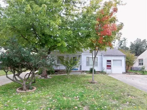 104 E Haddock, Norman, OK 73069 photo 1