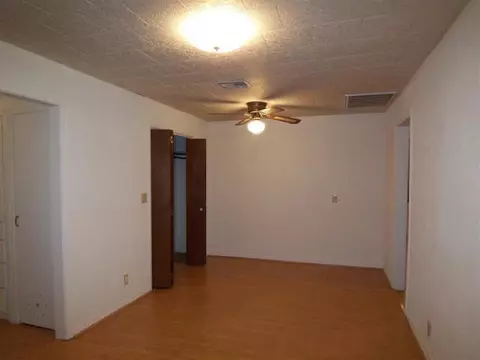 104 E Haddock, Norman, OK 73069 photo 3