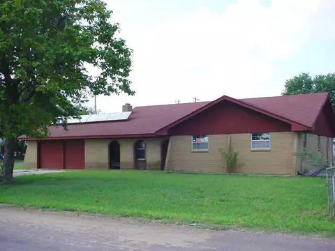 109 W Meek St, Wayne, OK 73095 photo 1
