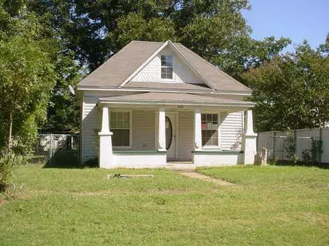 504 SW 3rd St, Tuttle, OK 73089 photo 1