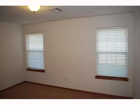 Undisclosed, Norman, OK 73071 photo 8