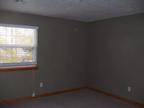 211 E Willow, Yukon, OK 73099 photo 12