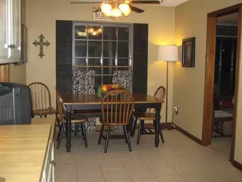 2108 E 37th St, Edmond, OK 73013 photo 9