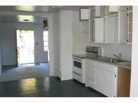 704 Chris Ave, Altus, OK 73521 photo 2