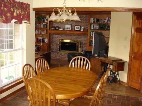 3924 Devon Dr, Edmond, OK 73034 photo 3
