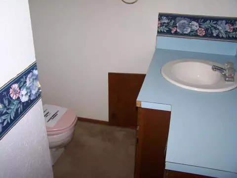 108 W F Ave, Cache, OK 73527 photo 5