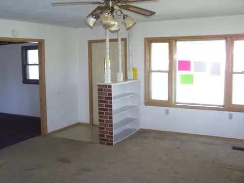 108 W F Ave, Cache, OK 73527 photo 2
