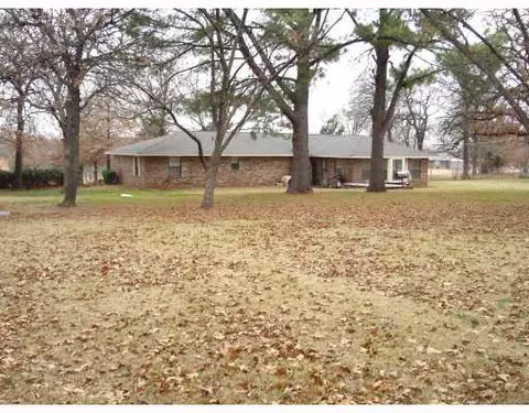 2604 Maple, Harrah, OK 73045 photo 12