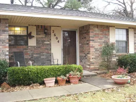 2604 Maple, Harrah, OK 73045 photo 2