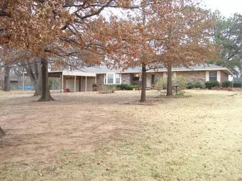2604 Maple, Harrah, OK 73045 photo 1