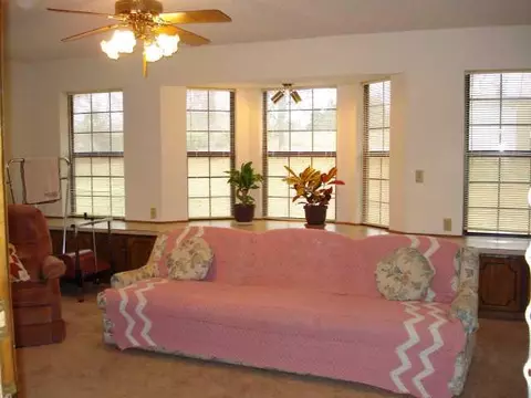 2604 Maple, Harrah, OK 73045 photo 4