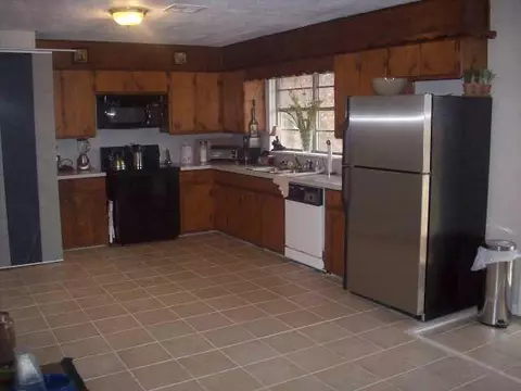 913 E Fox, Newcastle, OK 73065 photo 5