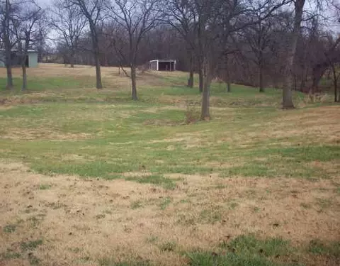 913 E Fox, Newcastle, OK 73065 photo 2