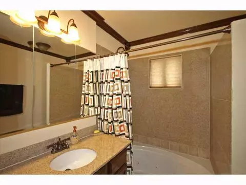 204 Vernice, Tuttle, OK 73089 photo 5