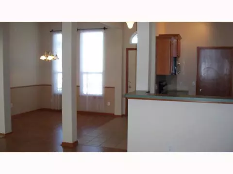16129 Wind Dr, Edmond, OK 73013 photo 4