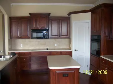 2312 Chadwick, Norman, OK 73071 photo 2