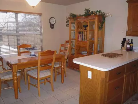 306 Willow Creek Dr, Tuttle, OK 73089 photo 3