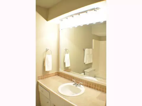 200 Loch Loop, Yukon, OK 73099 photo 10