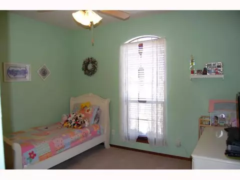 4204 Nugget Ln, Tuttle, OK 73089 photo 11