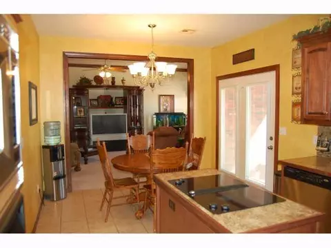 4204 Nugget Ln, Tuttle, OK 73089 photo 4