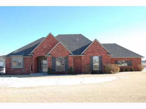 4204 Nugget Ln, Tuttle, OK 73089 photo 1
