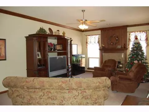 4204 Nugget Ln, Tuttle, OK 73089 photo 3