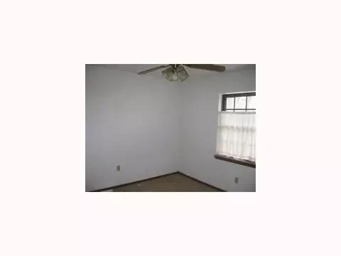30203 Lake Dr, Mcloud, OK 74851 photo 5