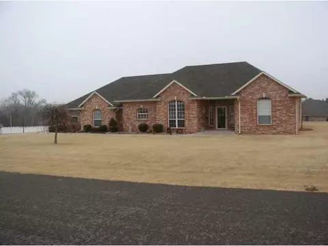 402 Ceder, Tuttle, OK 73089 photo 1