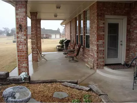 402 Ceder, Tuttle, OK 73089 photo 9
