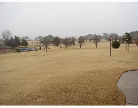 402 Ceder, Tuttle, OK 73089 photo 7