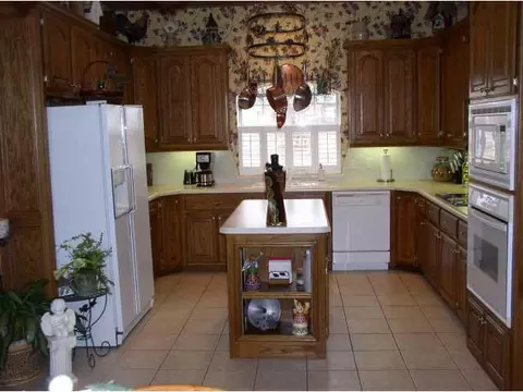 402 Ceder, Tuttle, OK 73089 photo 2